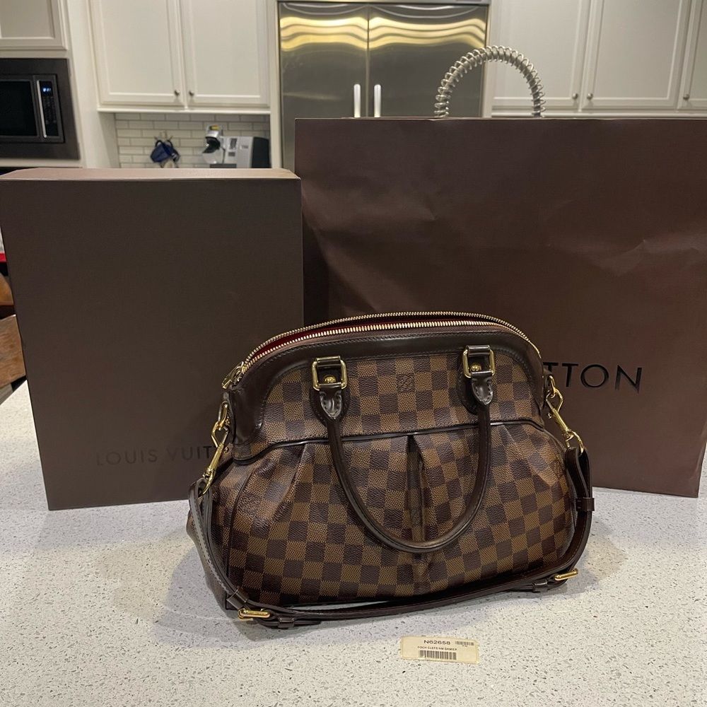 Louis Vuitton Limited Edition Trevi Damier NM Bag
